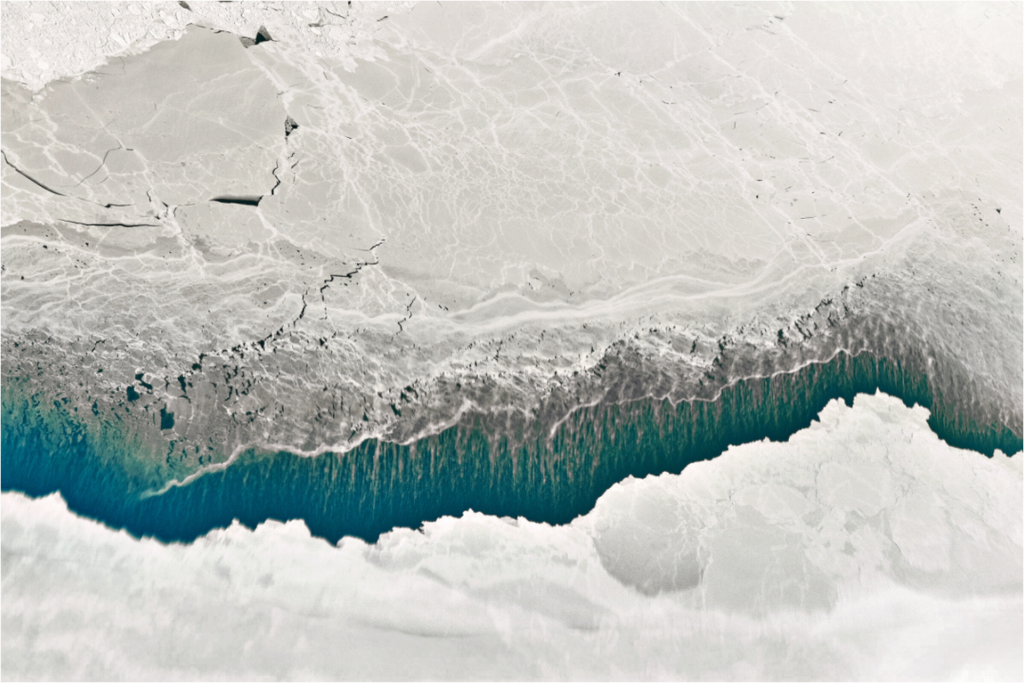 Main image Frozen breath.